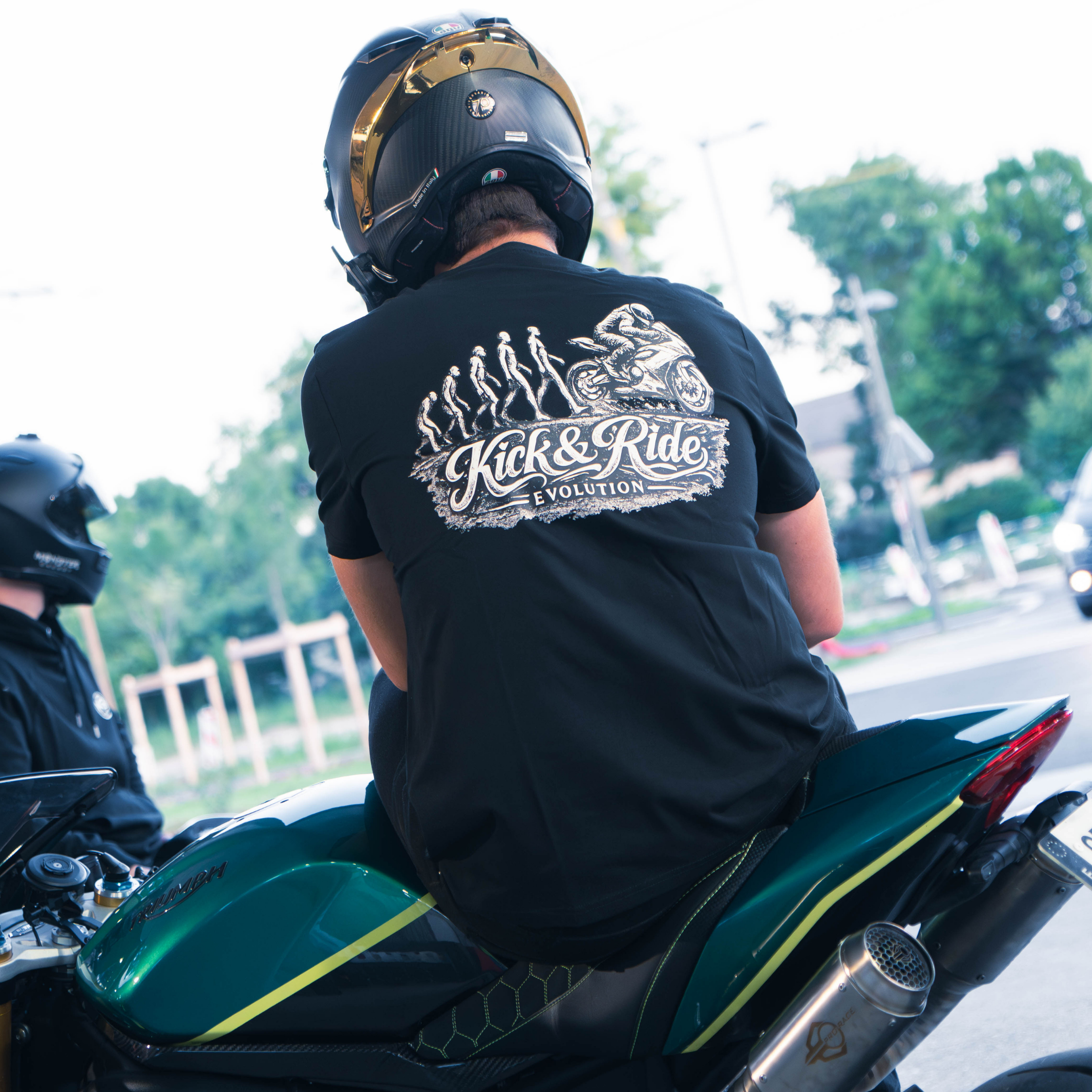 T-shirt noir-EVOLUTION